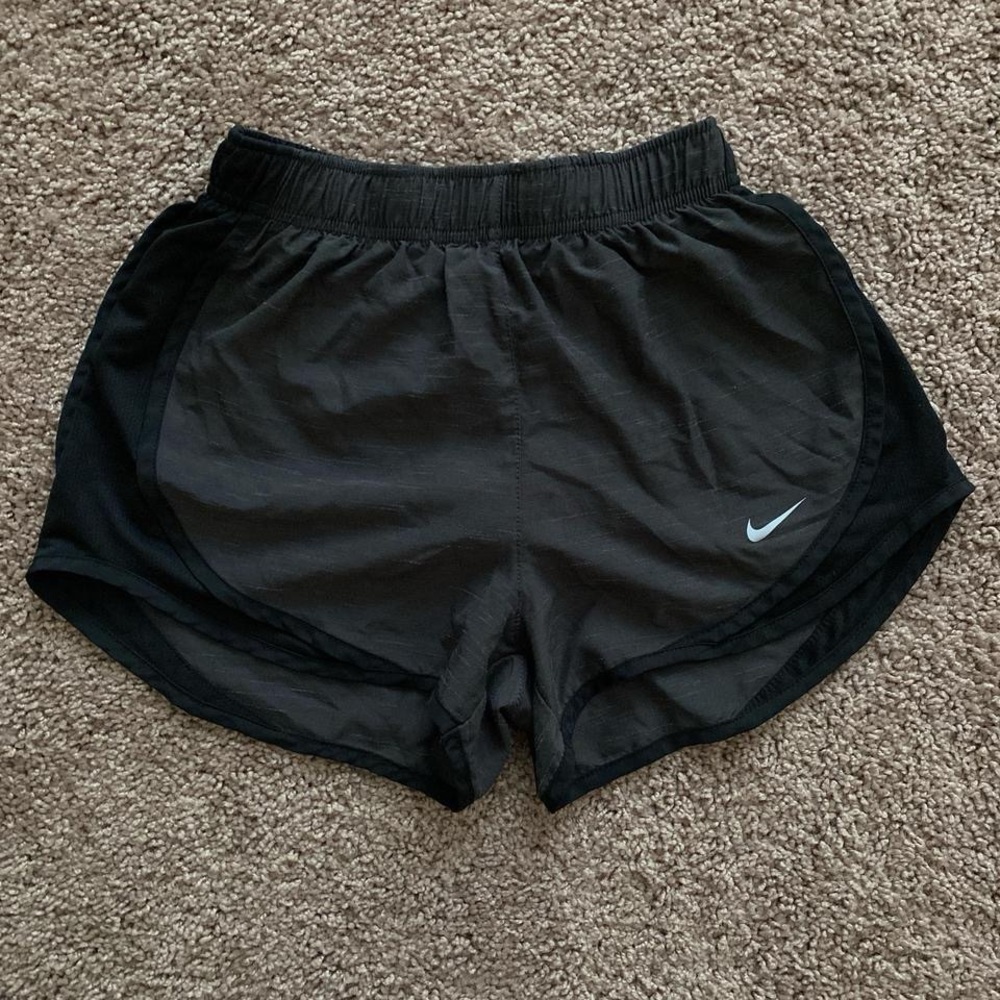 ‼️SOLD‼️ Nike Women's Black and Dark Gray Athletic Shorts